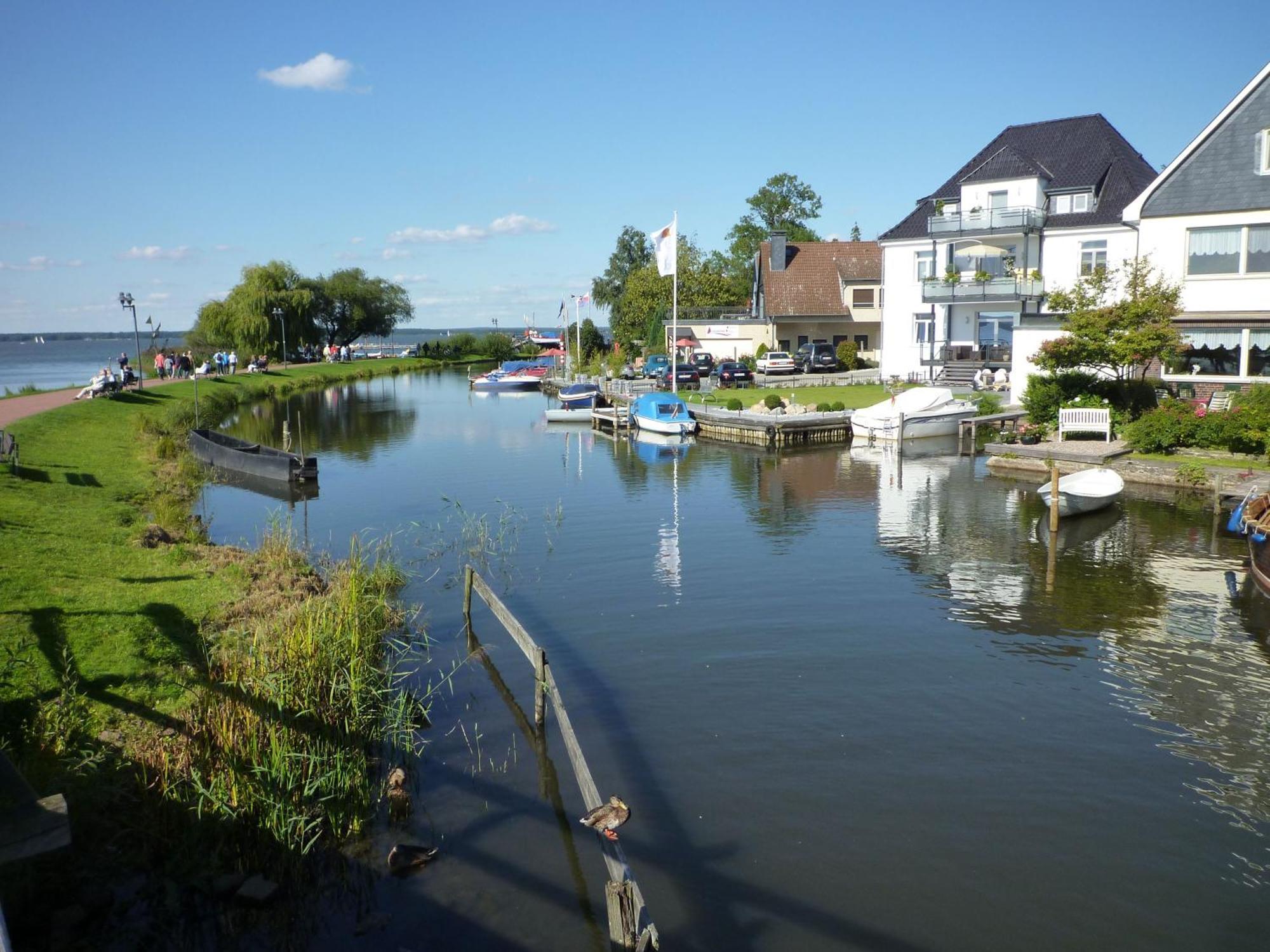 Maris Hotel Steinhude Exterior photo